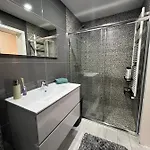 Casa Flores Ll